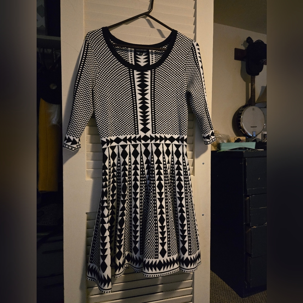 Nina Leanord sweater dress